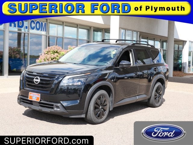 2023 Nissan Pathfinder SV