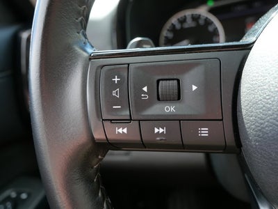 2023 Nissan Pathfinder SV