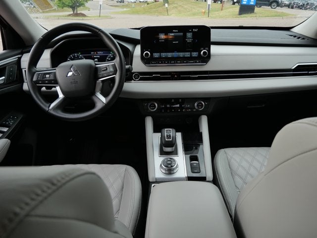 2024 Mitsubishi Outlander SEL