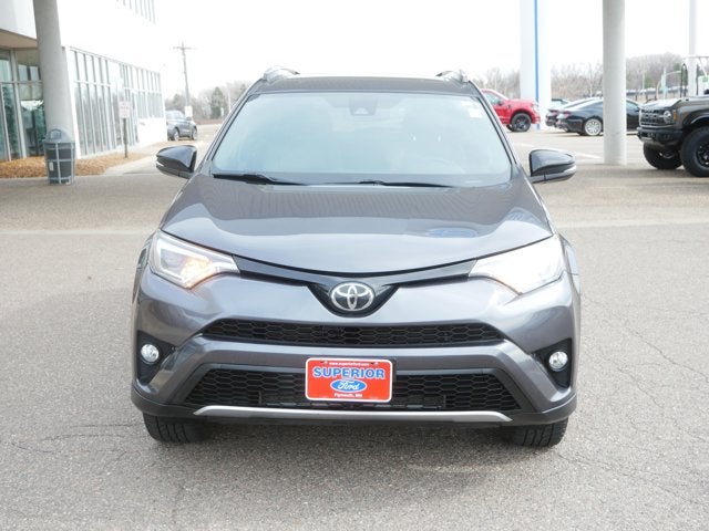 Used 2018 Toyota RAV4 SE with VIN JTMJFREV4JJ257766 for sale in Plymouth, Minnesota