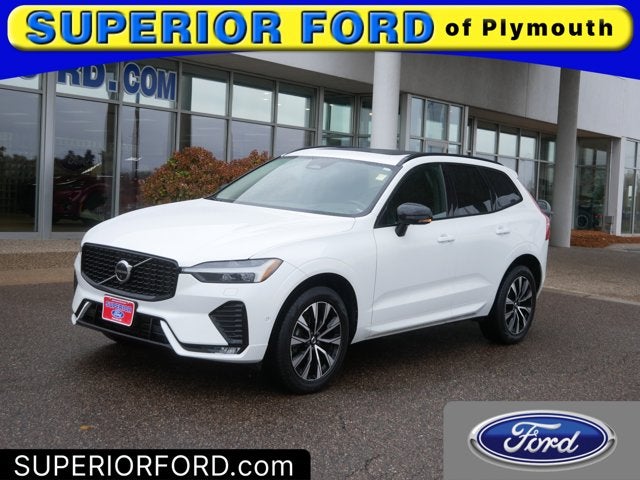 2023 Volvo XC60 Plus Dark Theme