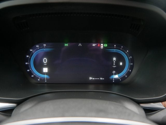 2023 Volvo XC60 Plus Dark Theme