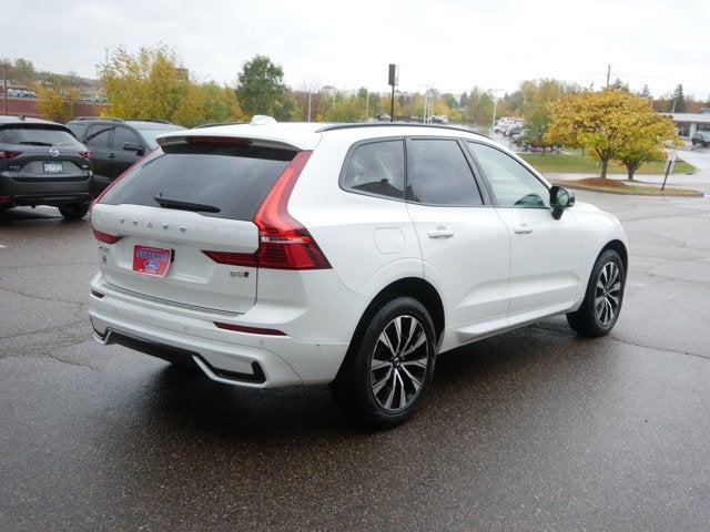 2023 Volvo XC60 Plus Dark Theme