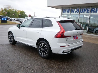 2023 Volvo XC60 Plus Dark Theme